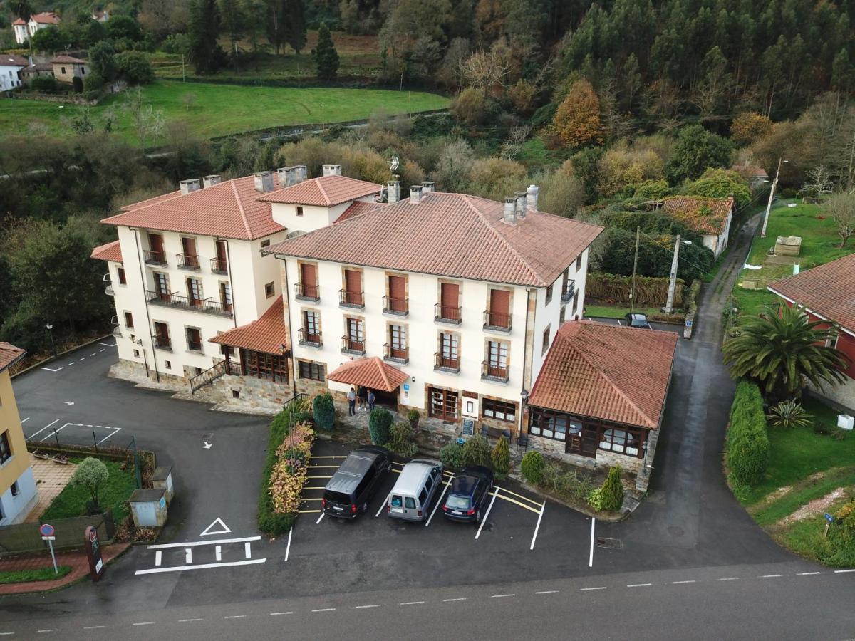 Hotel Valle Las Luinas Сото-де-Луйна Екстер'єр фото