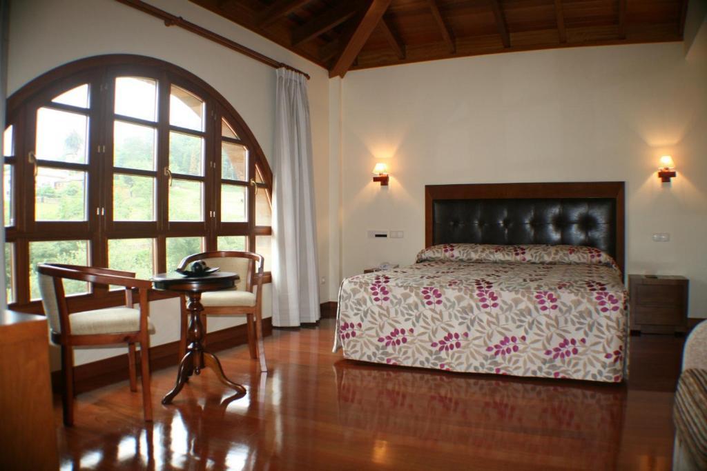 Hotel Valle Las Luinas Сото-де-Луйна Номер фото