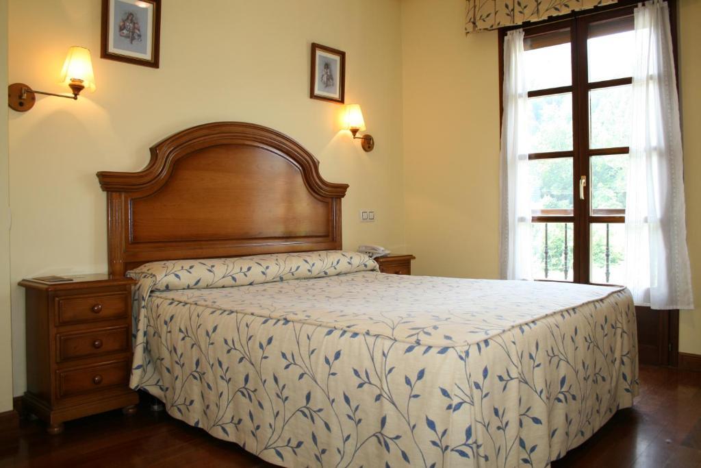 Hotel Valle Las Luinas Сото-де-Луйна Номер фото