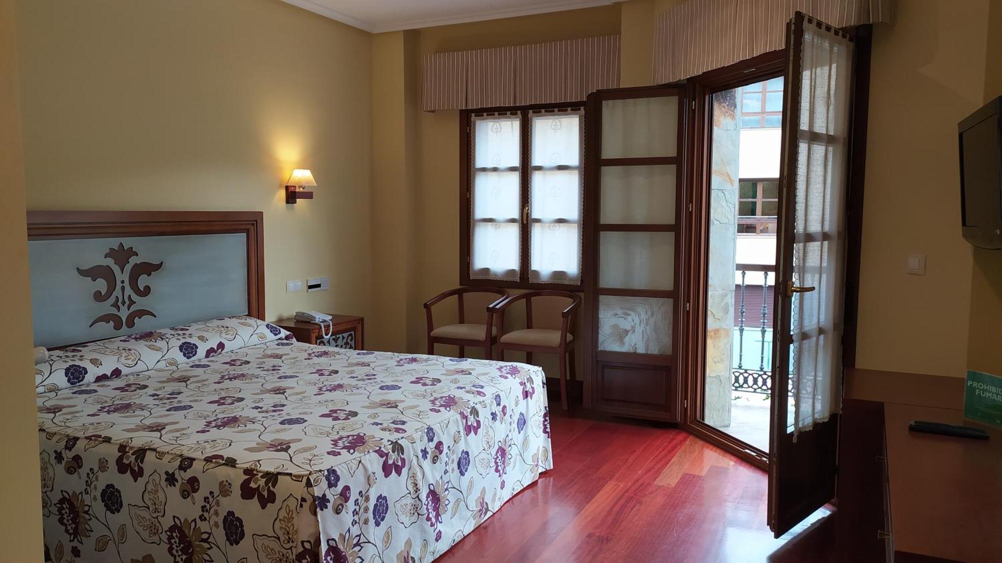 Hotel Valle Las Luinas Сото-де-Луйна Номер фото