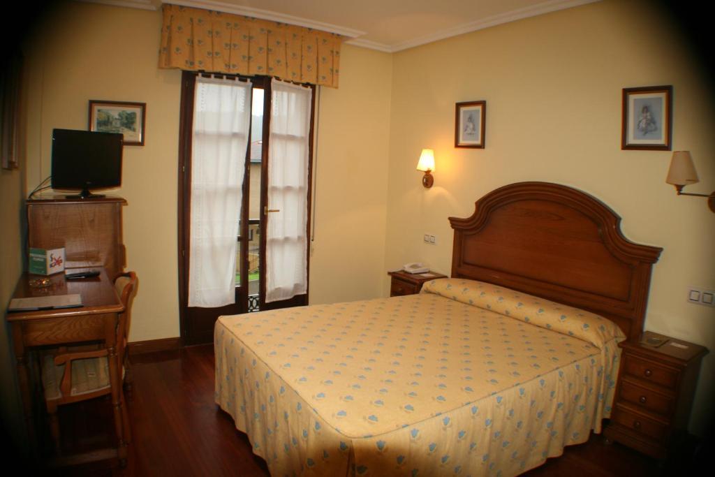Hotel Valle Las Luinas Сото-де-Луйна Номер фото